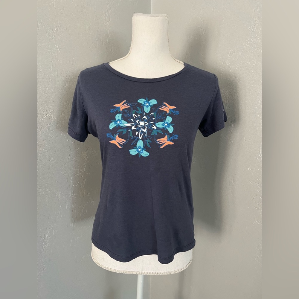 Columbia Sportswear company shirt size XS/TP